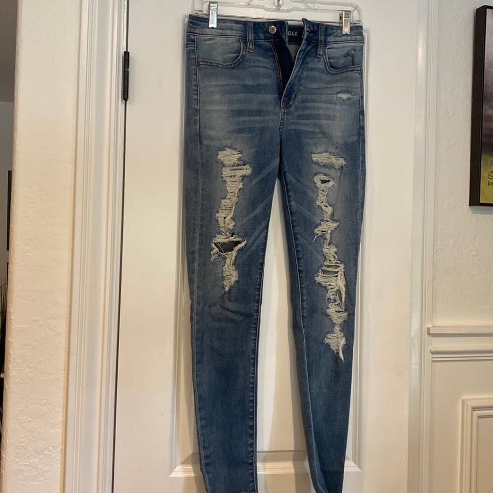 American eagle ripped jeans